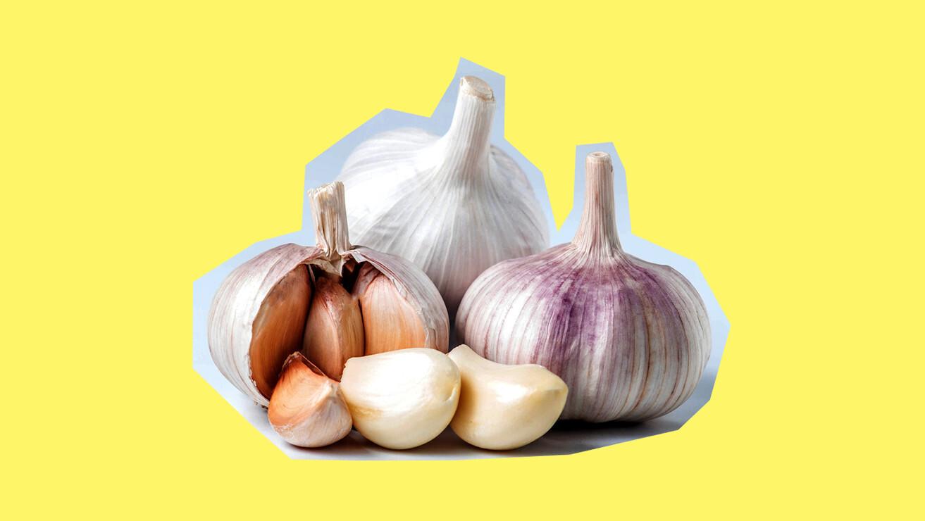 garlic with yellow background