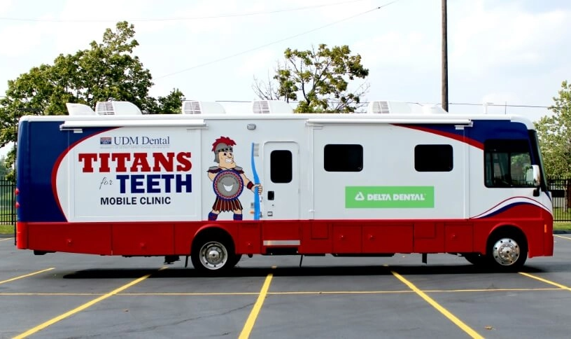 Titans for Teeth Mobile Clinic