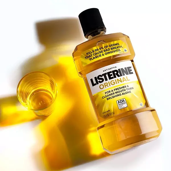 Listerine Original antiseptic mouthwash